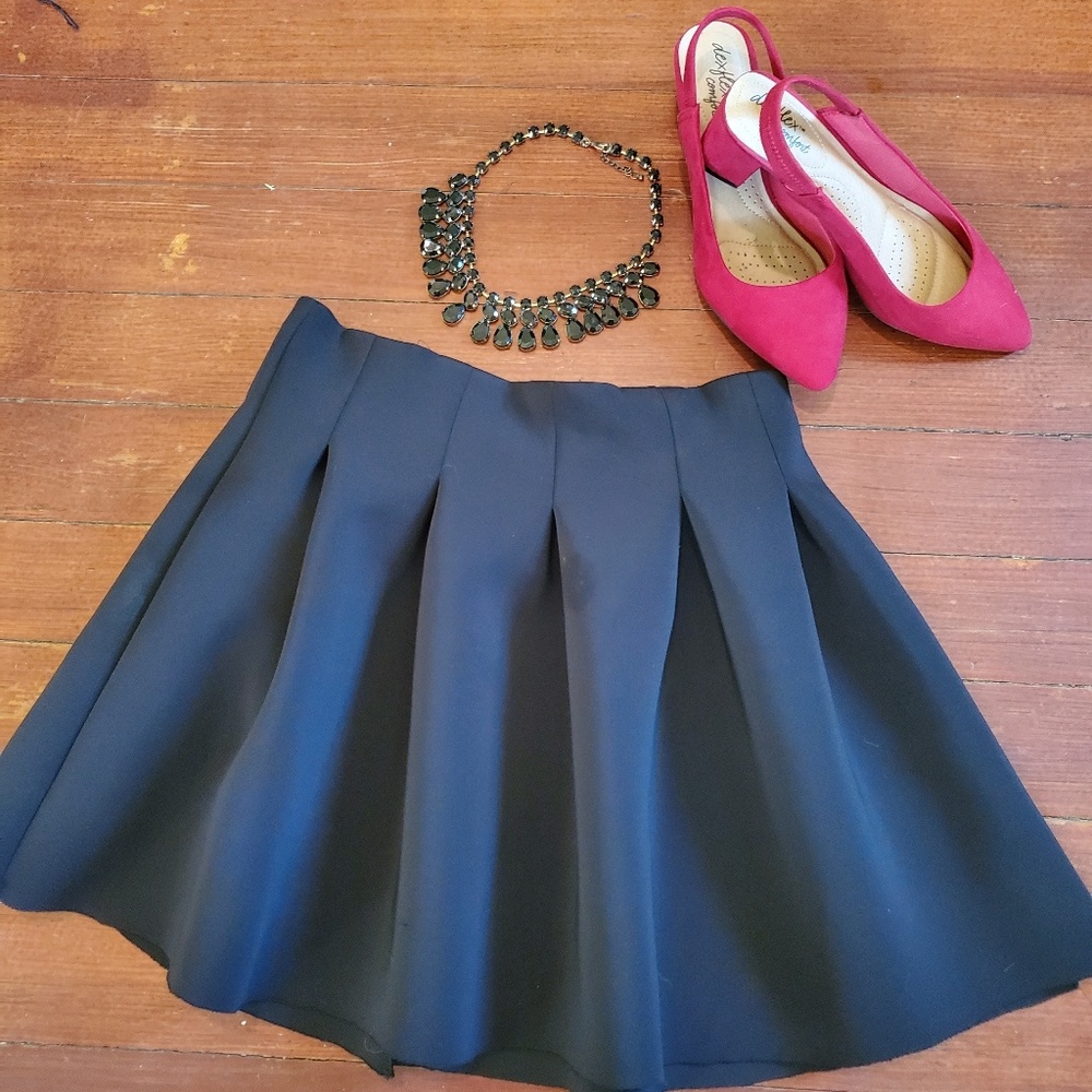 *SUMMER SALE 2/$15* Black mini skirt